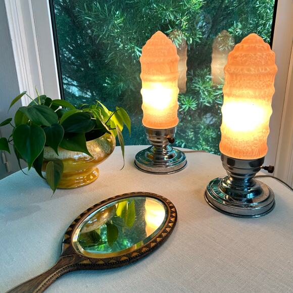 Vintage Art Deco Pink Torpedo Glass Lamps, Skyscraper Frosted Boudoir Lamp Set - Picture 9 of 13